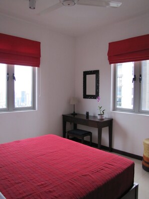 2 bedrooms, iron/ironing board, travel cot, free WiFi