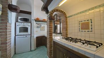 Apartment, 2 Bedrooms | Private kitchen | Full-sized fridge, microwave, oven, stovetop