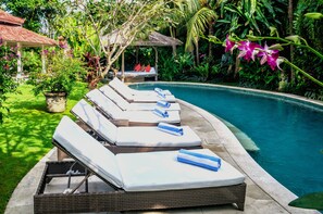 Sun deck