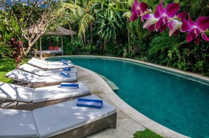 Sun deck