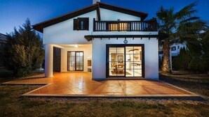 Front of property - evening/night - Fun & Sun River Resort - All Inclusive (Serik)