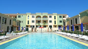 ์์ฆ๋ณ๋ก ์ด์๋๋ ์ผ์ธ ์์์ฅ, ์์์ฅ ํ๋ผ์, ์ผ๊ด์ ์์