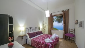 Villa, 3 Bedrooms | 3 bedrooms, iron/ironing board, cribs (free), WiFi (free) - Villa San Giovanni (Praiano)