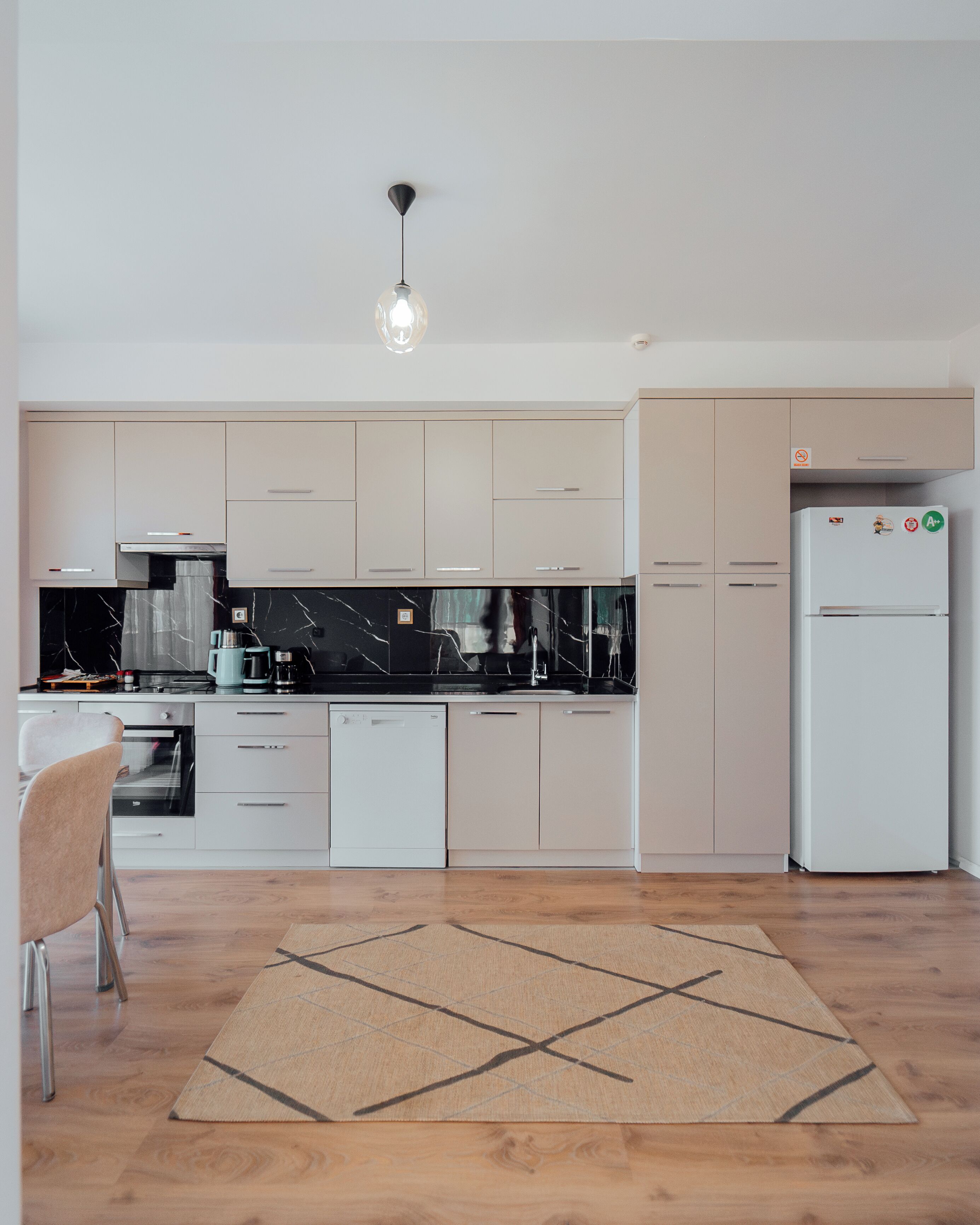 2+1 suit | shared kitchen | mini-fridge, electric kettle