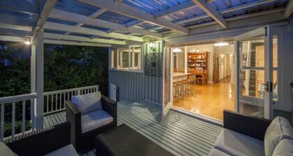 Social Villa in Central Auckland