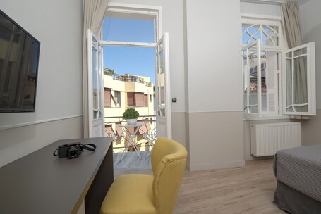 Plaka Arch Suites - Image 7