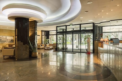 Dunav Plaza Hotel