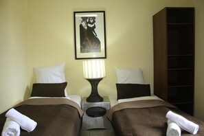 2 bedrooms, free WiFi, bed sheets - Zloty Potok Resort (Lesna)