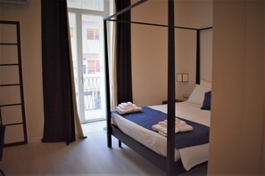 Bureau, chambres insonorisées, lits bébé (en supplément), Wi-Fi gratuit