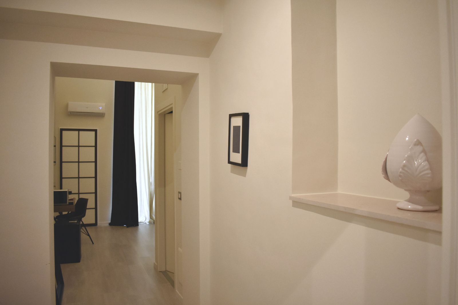 Photo - Gatto Bianco Duchessa