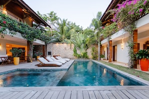Piscina externa