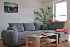 Comfort Apartment, 1 Bedroom, Balcony (WE3) | Living area