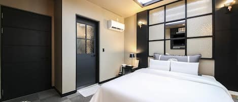 Mini Room | Free WiFi, bed sheets