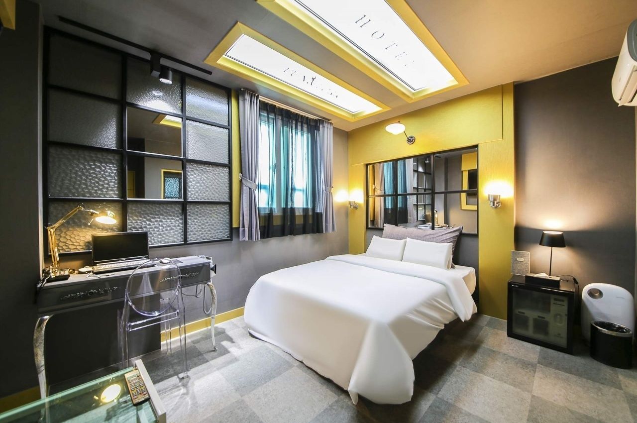 standard room, smoking | free wifi, bed sheets