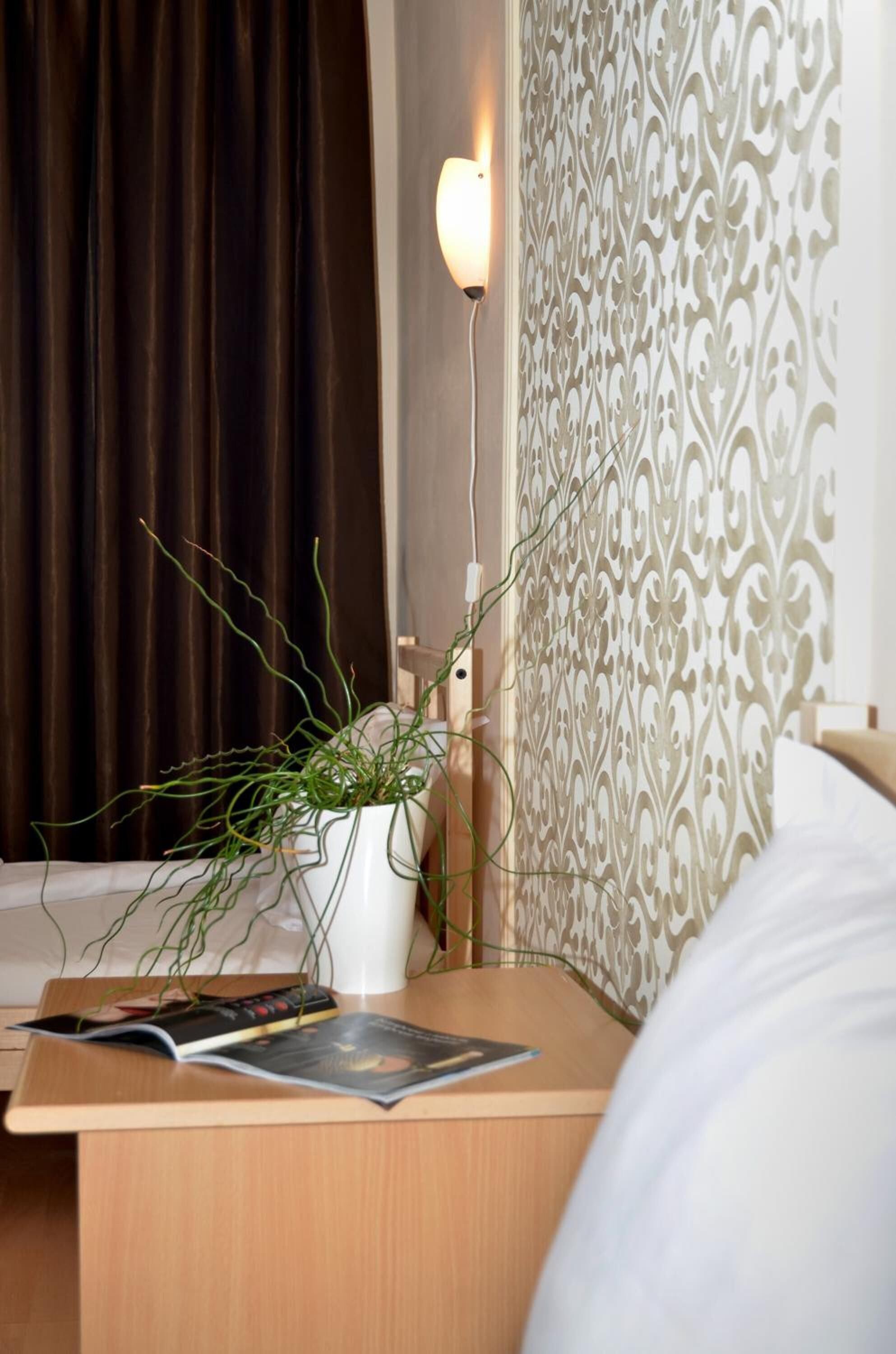 desk, iron/ironing board, free wifi, bed sheets