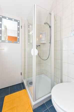 Unclassified image, 4 of 21, button