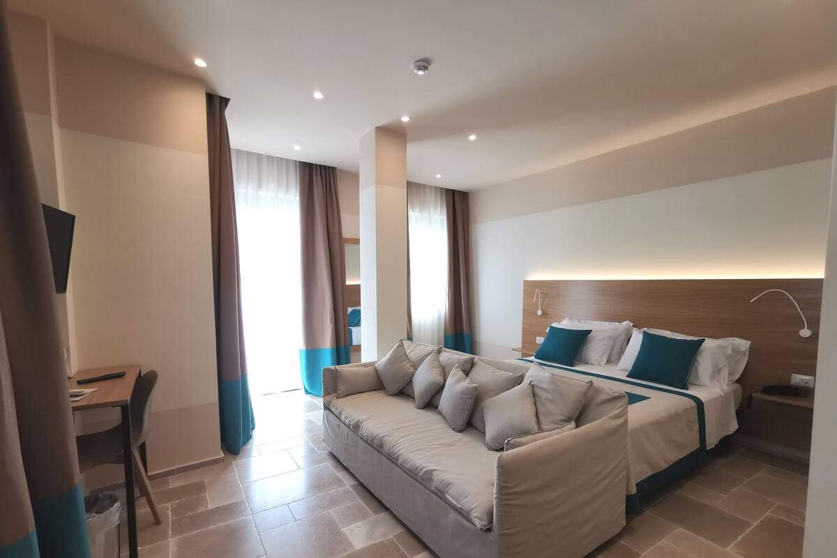 1 bedroom, minibar, in-room safe, desk