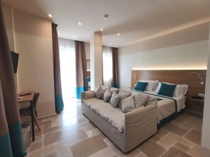 四人房, 海景 | 1 多间卧室、迷你吧、客房内保险箱、办公桌