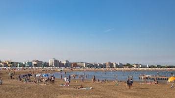 Beach nearby, sun-loungers, beach umbrellas
