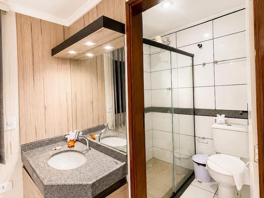 Triple Room, Multiple Beds | Bathroom | Shower, free toiletries, towels, toilet paper