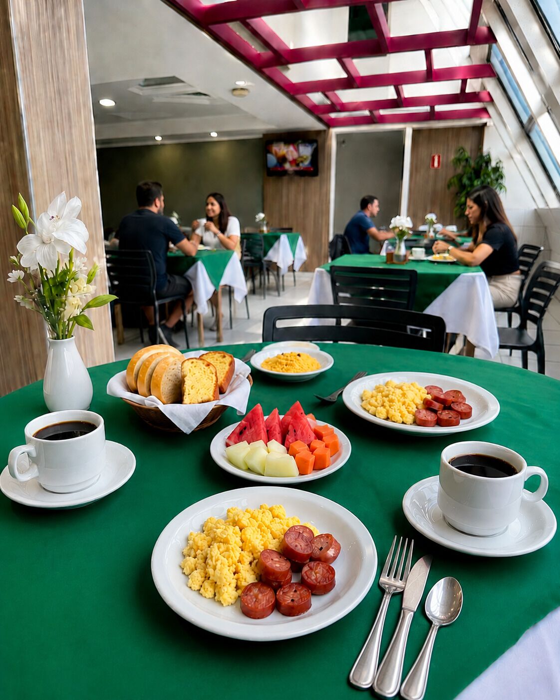 Desayuno bufé gratuito y diario