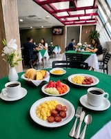 Desayuno buffet incluido todos los días 
