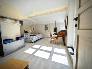 Apartment, 2 Bedrooms | 2 bedrooms, cribs/infant beds, free WiFi, bed sheets - Panoramica Dimora Assarotti Terrazza (Genoa)