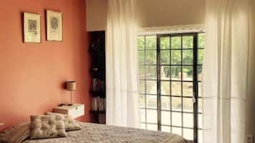 Decoración personalizada, escritorio y ropa de cama