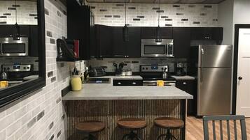 House | Private kitchen | Fridge, microwave, stovetop, dishwasher