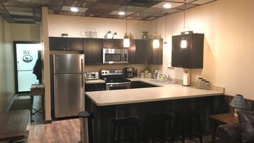 House | Private kitchen | Fridge, microwave, stovetop, dishwasher