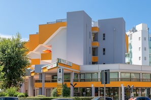 Sisään- ja uloskirjautumisautomaatti