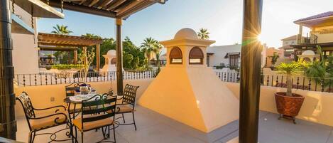 House, 2 Bedrooms | Balcony