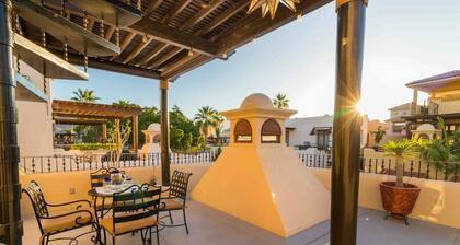 Casa Barcelona 2 BR by Casago
