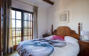 2 bedrooms, iron/ironing board, free WiFi - Casa Blanca 19 – Pool, BBQ & WiFi (5 pax) (Tossa De Mar)