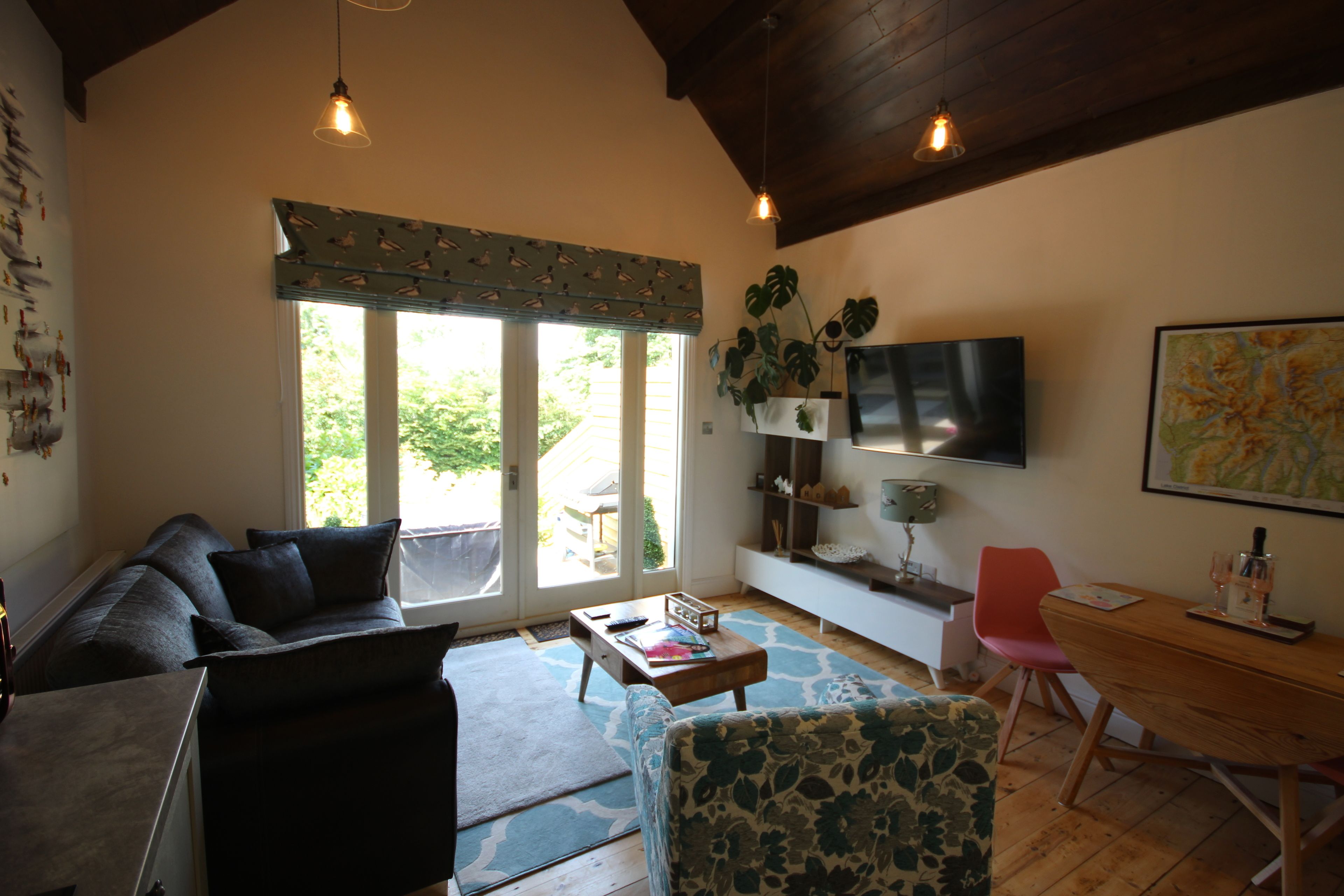 Apartment (Potters Retreat) | Living room