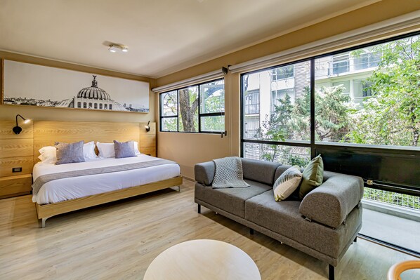 Departamento de diseñador, 2 habitaciones, para no fumadores, balcón | Sábanas de algodón egipcio, ropa de cama de alta calidad y edredón 