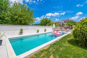 Outdoor pool - Top vacation home with pool for 4+1 (Tinjan)