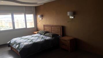 Apartment, 3 Bedrooms | 3 bedrooms, iron/ironing board, free WiFi, bed sheets