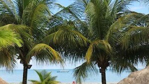 Beach nearby - Pousada Vila dos Corais (Paripueira)