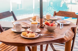Breakfast meal