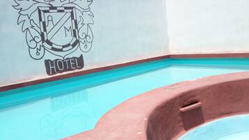 Alberca al aire libre