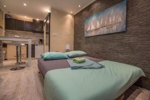Wifi gratis y ropa de cama