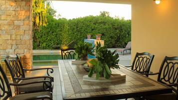 Deluxe Villa | Terrace/patio
