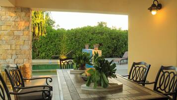 Sun deck