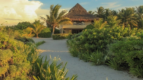 Casa Bul-Kay's- Where Confort Meets Consierge Care