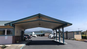 Fachada de la propiedad