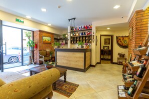 Reception - Elea Old Tbilisi (Tbilisi)