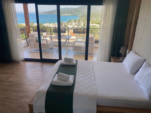 Premium bedding, minibar, desk, laptop workspace