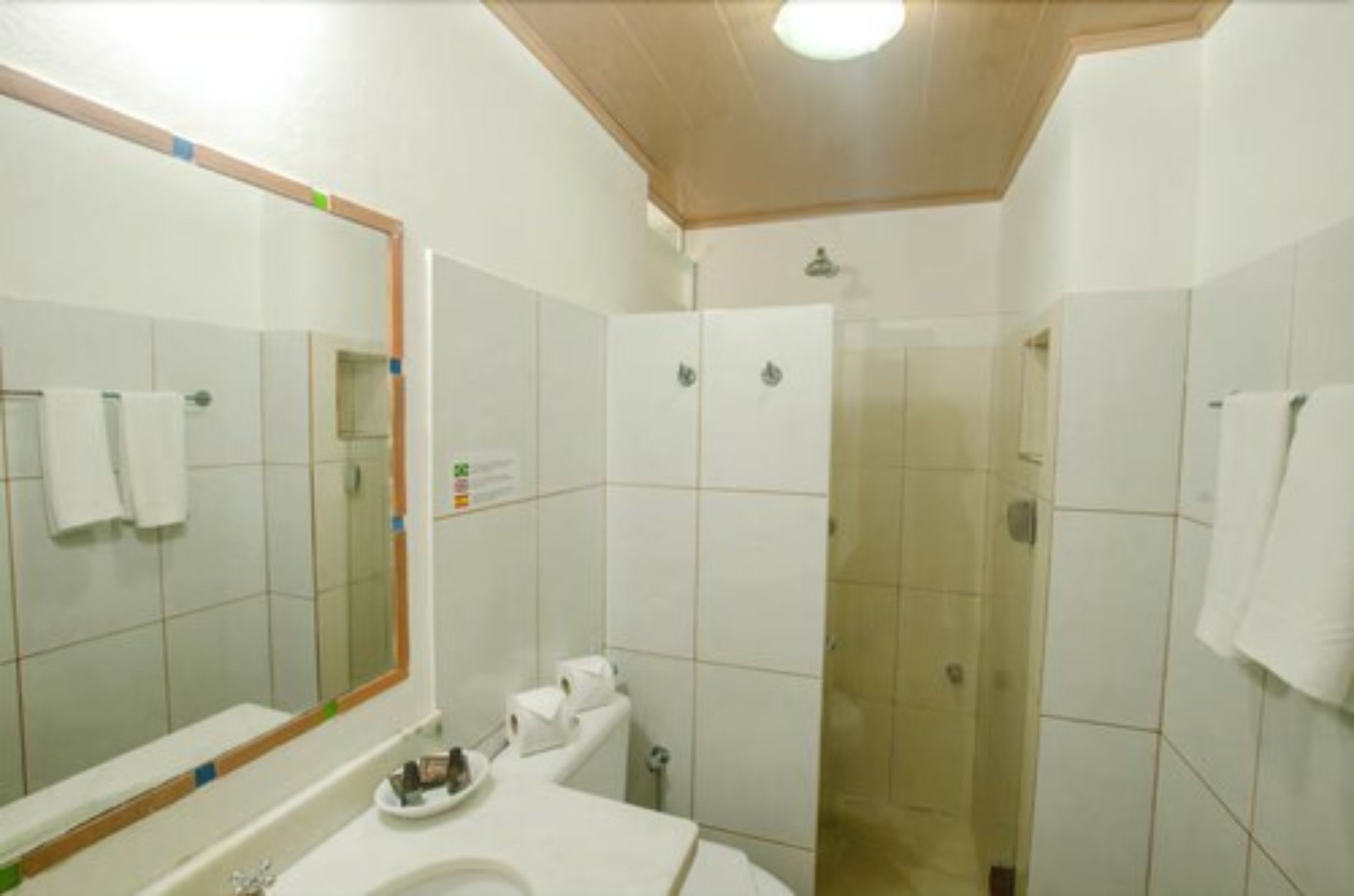 double room | bathroom | shower, hair dryer, towels