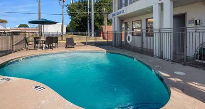 Motel 6 Irving, TX - Loop 12